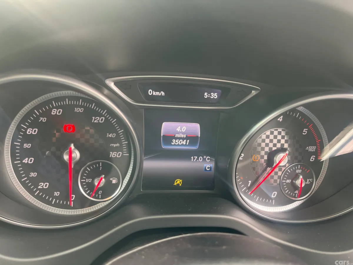 Mercedes-Benz 200 Hatchback, Diesel, 2018, Red