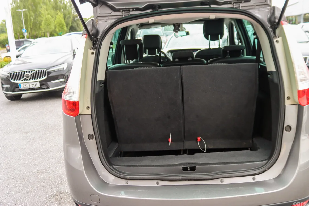 Renault Grand Scenic MPV, Diesel, 2012, Grey