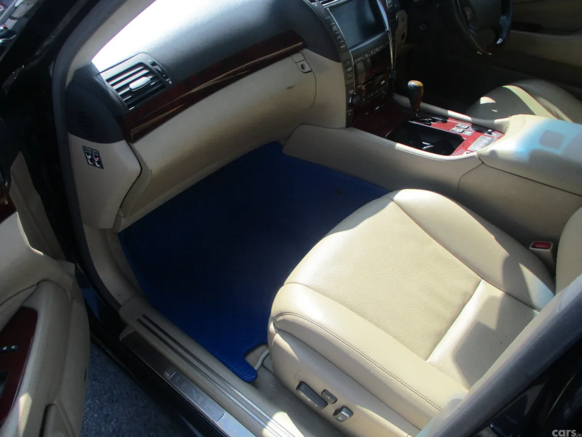 Lexus LS Saloon, Petrol, 2007, Blue