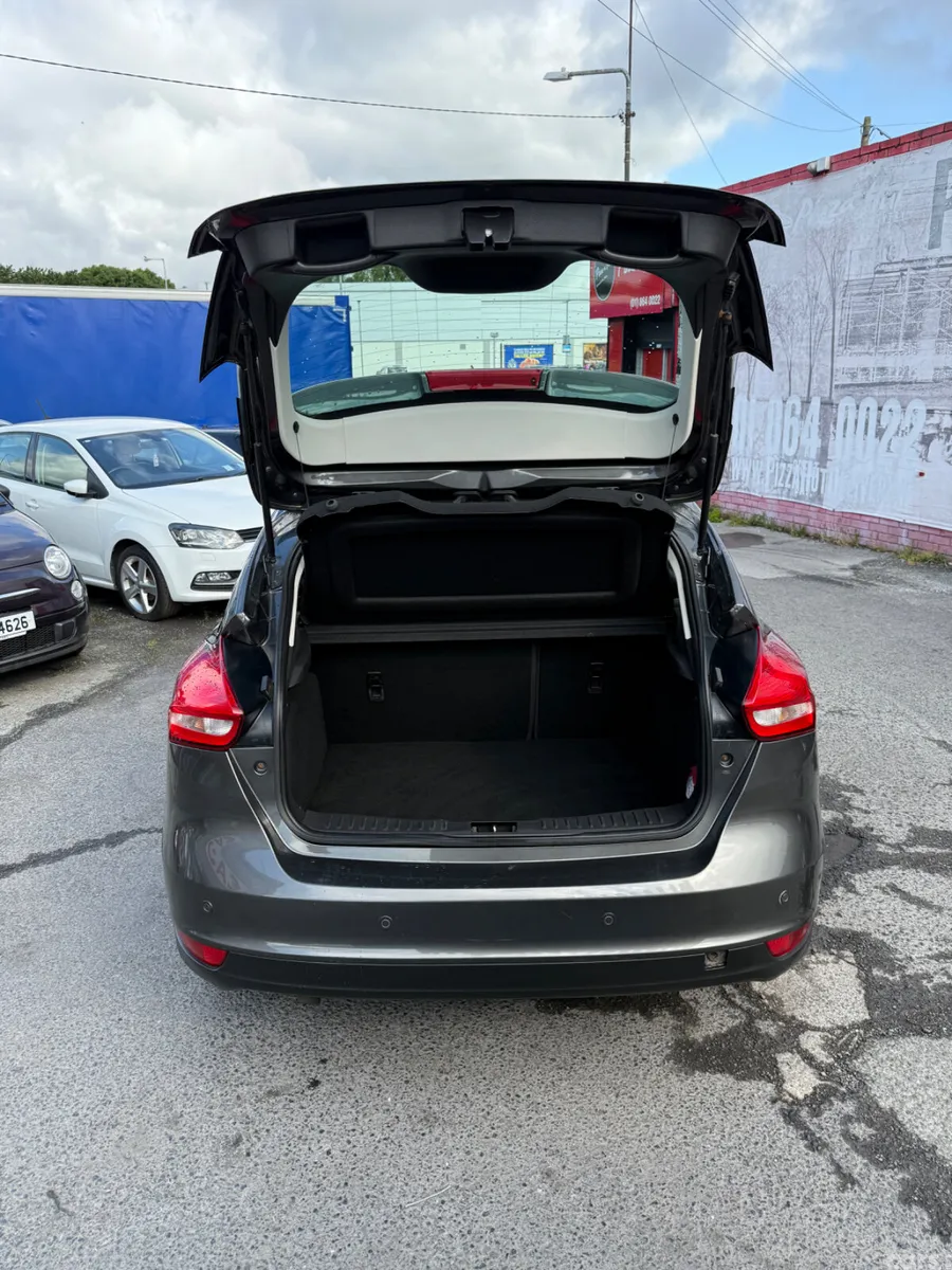 Ford Focus Hatchback, Diesel, 2018, Grey