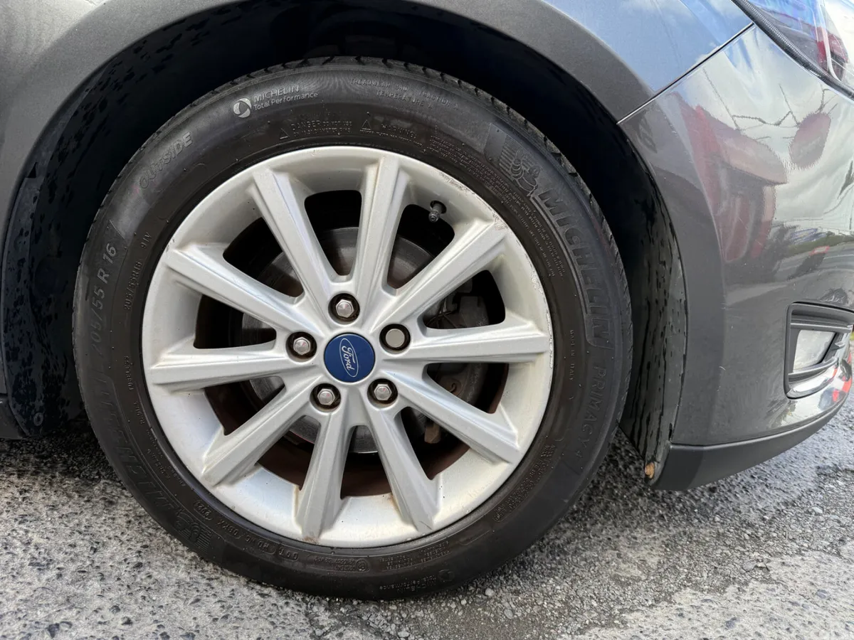 Ford Focus Hatchback, Diesel, 2018, Grey