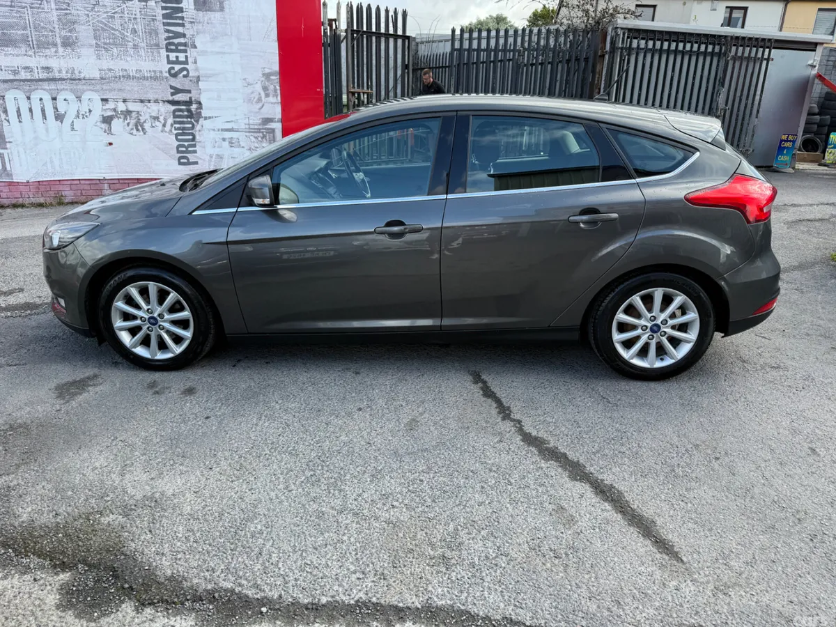 Ford Focus Hatchback, Diesel, 2018, Grey