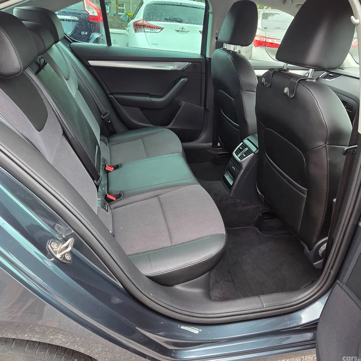 Skoda Octavia Saloon, Petrol, 2020, Grey