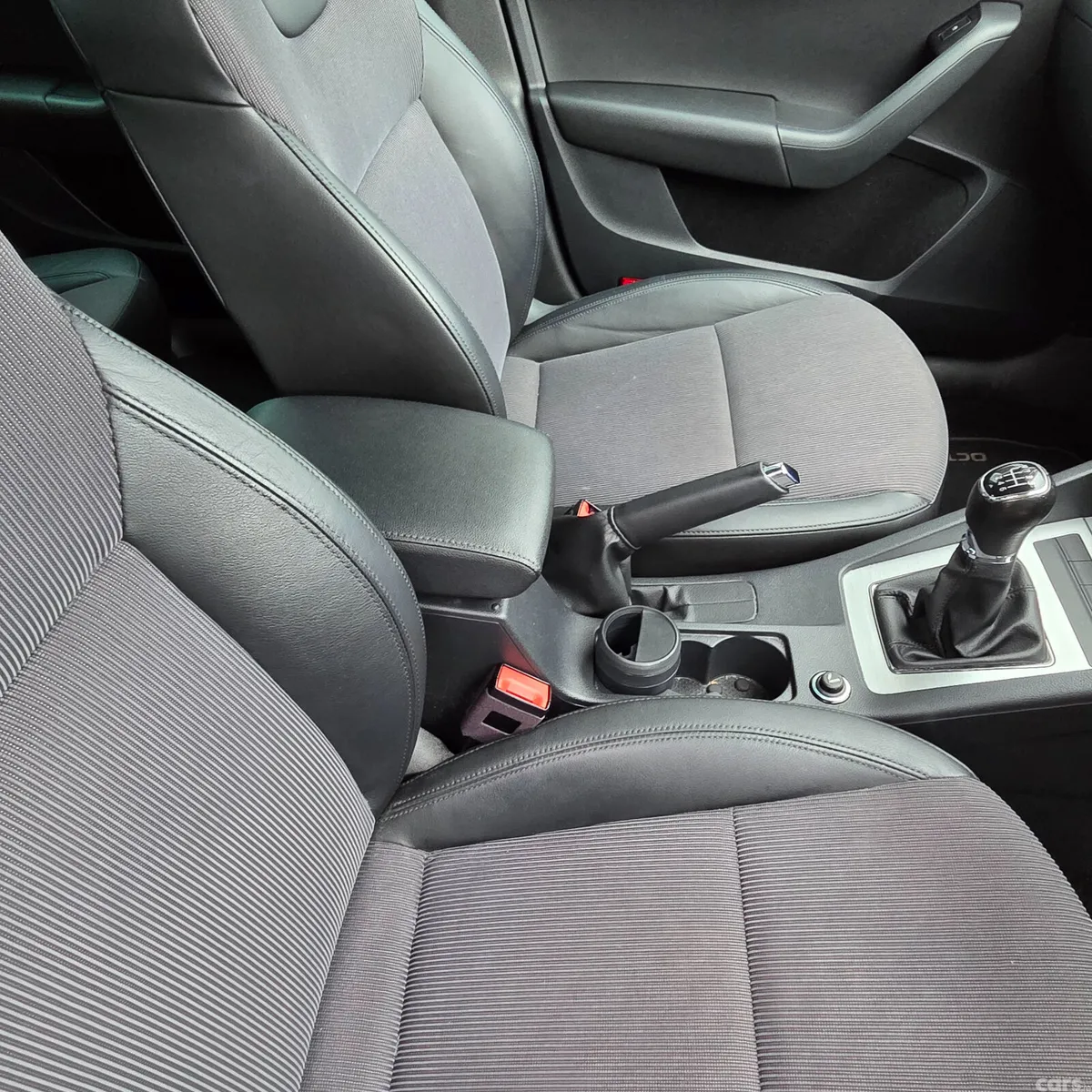 Skoda Octavia Saloon, Petrol, 2020, Grey