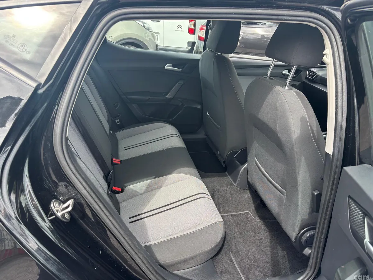 SEAT Leon Hatchback, Petrol, 2020, Black