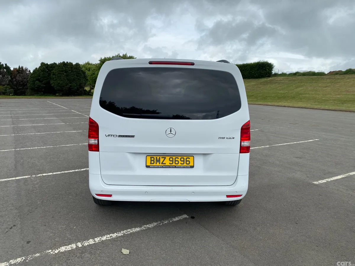 Mercedes-Benz Vito Minibus, Diesel, 2023, White
