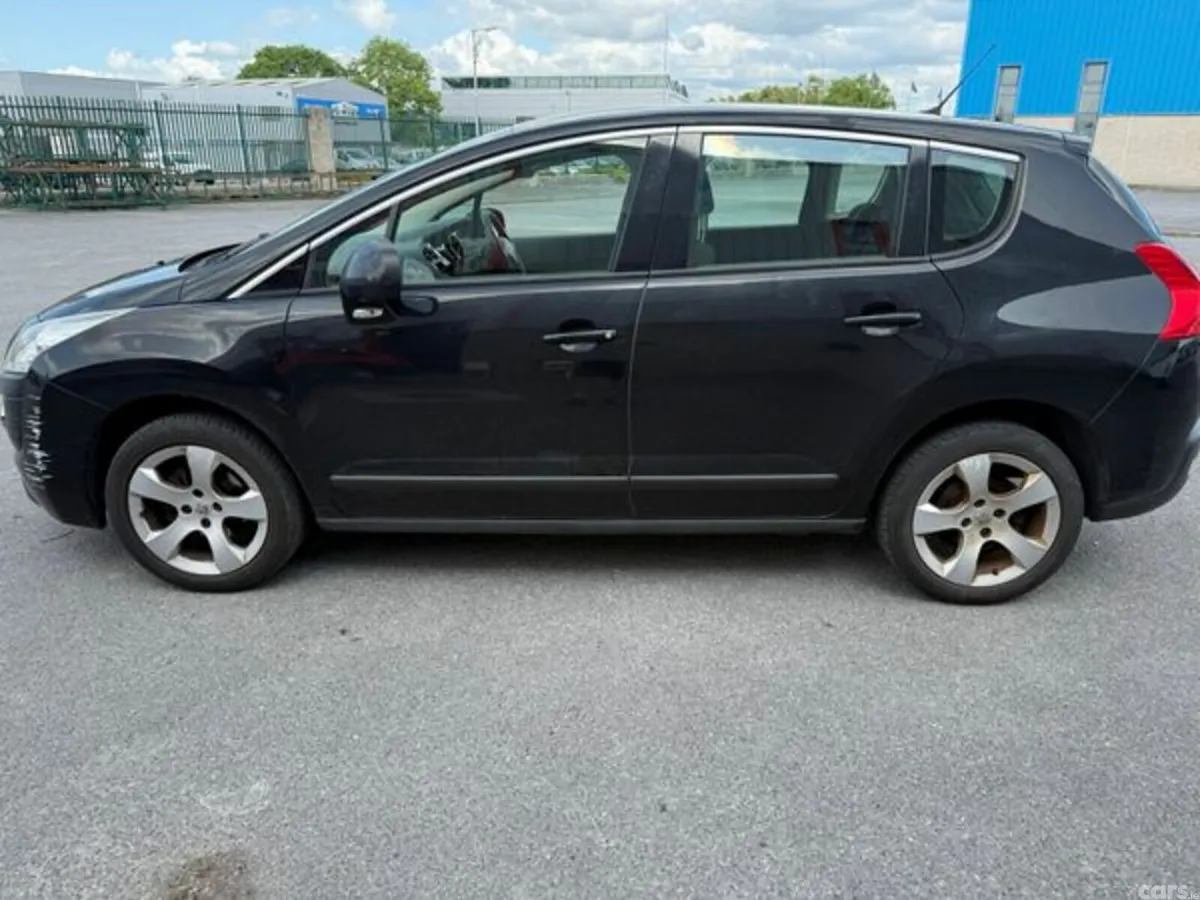 Peugeot 3008 MPV, Diesel, 2013, Black