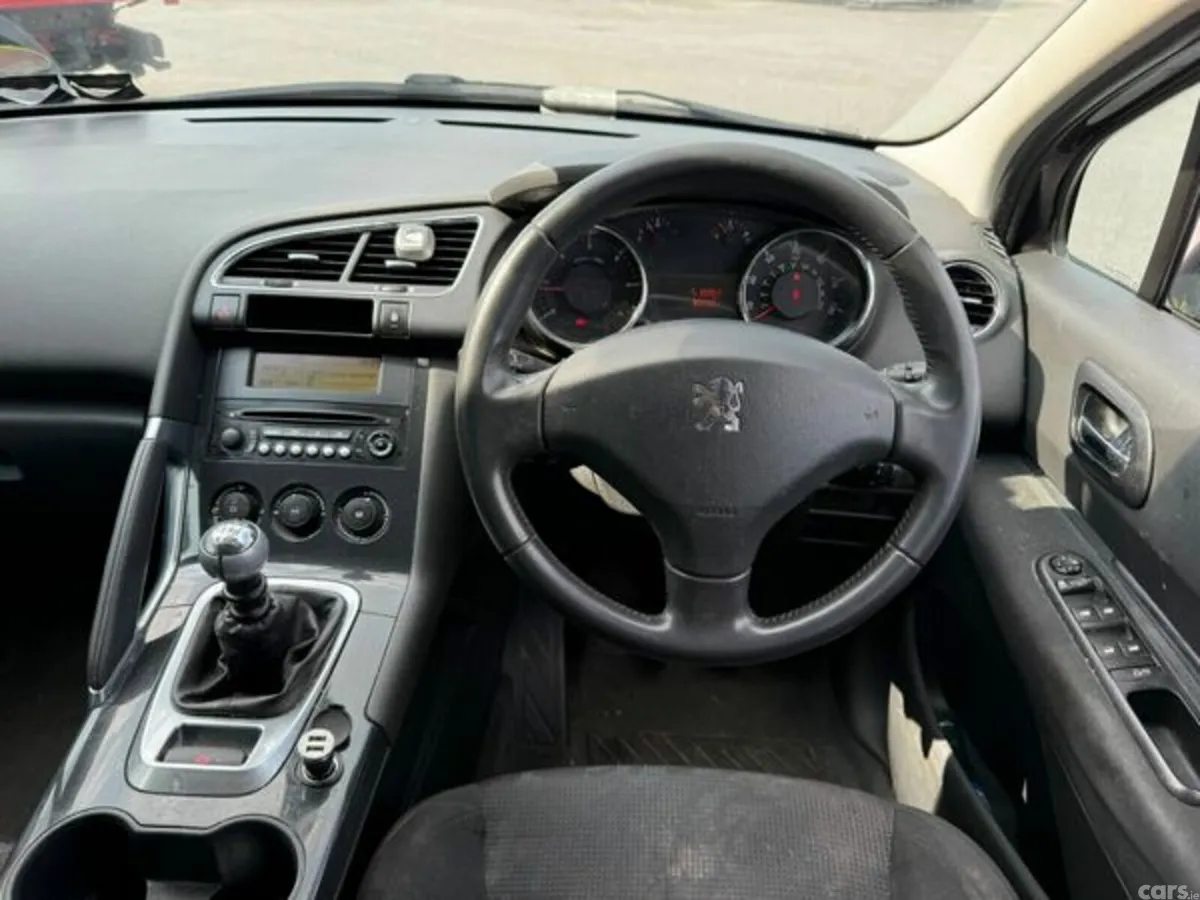 Peugeot 3008 MPV, Diesel, 2013, Black