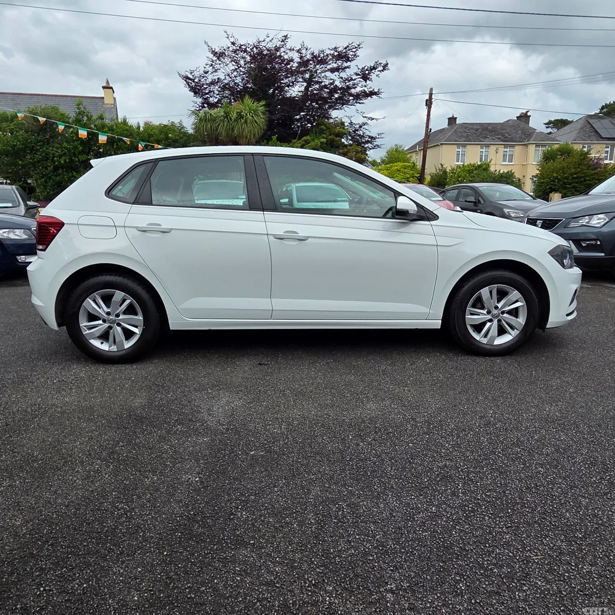 Volkswagen Polo Hatchback, Petrol, 2019, White