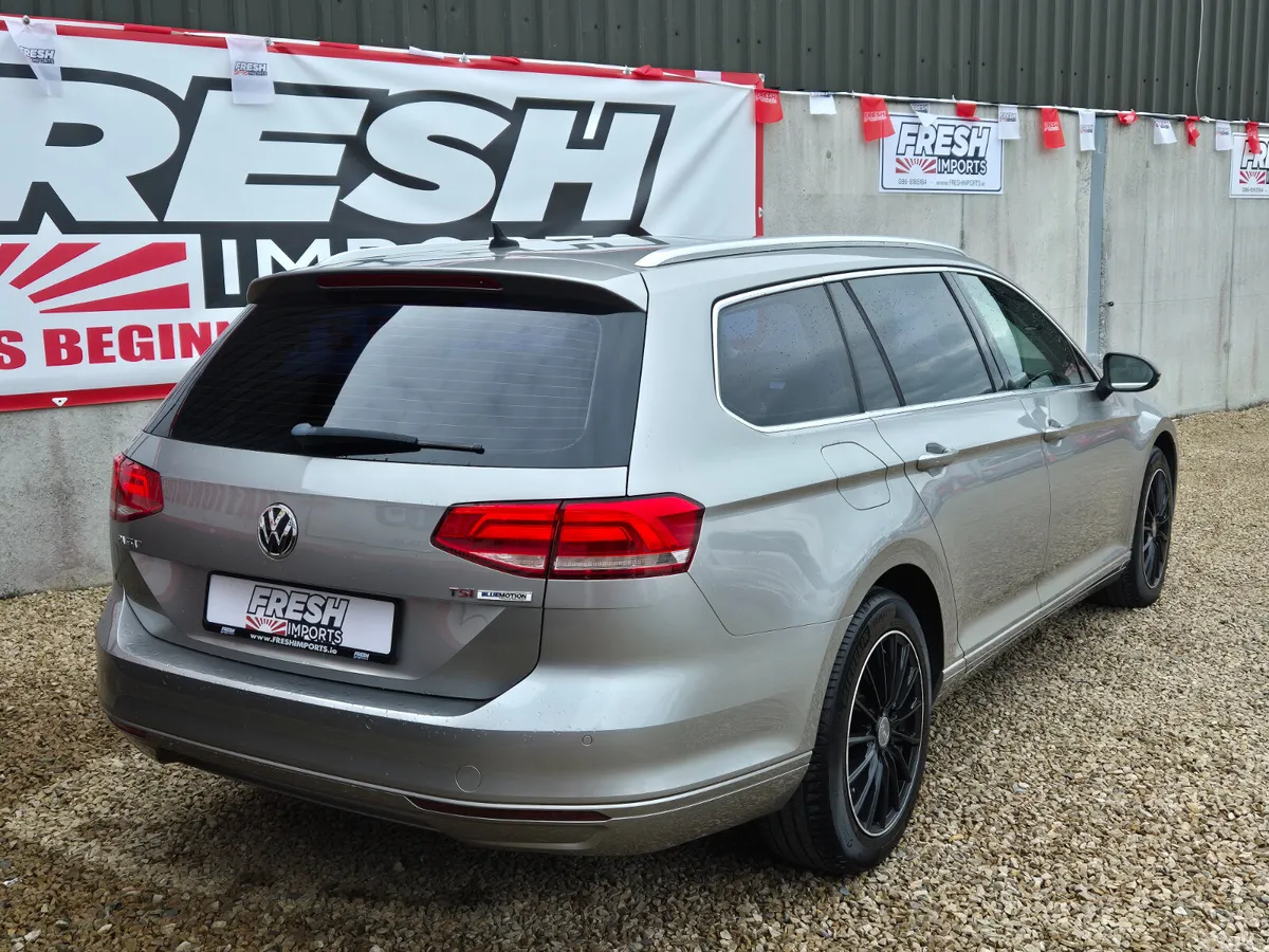 Volkswagen Passat Estate, Petrol, 2016, Silver