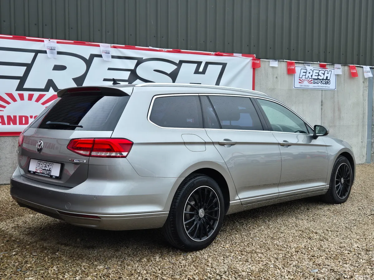 Volkswagen Passat Estate, Petrol, 2016, Silver