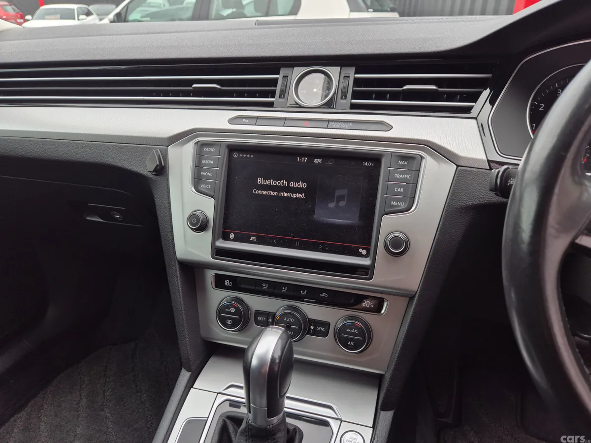 Volkswagen Passat Estate, Petrol, 2016, Silver