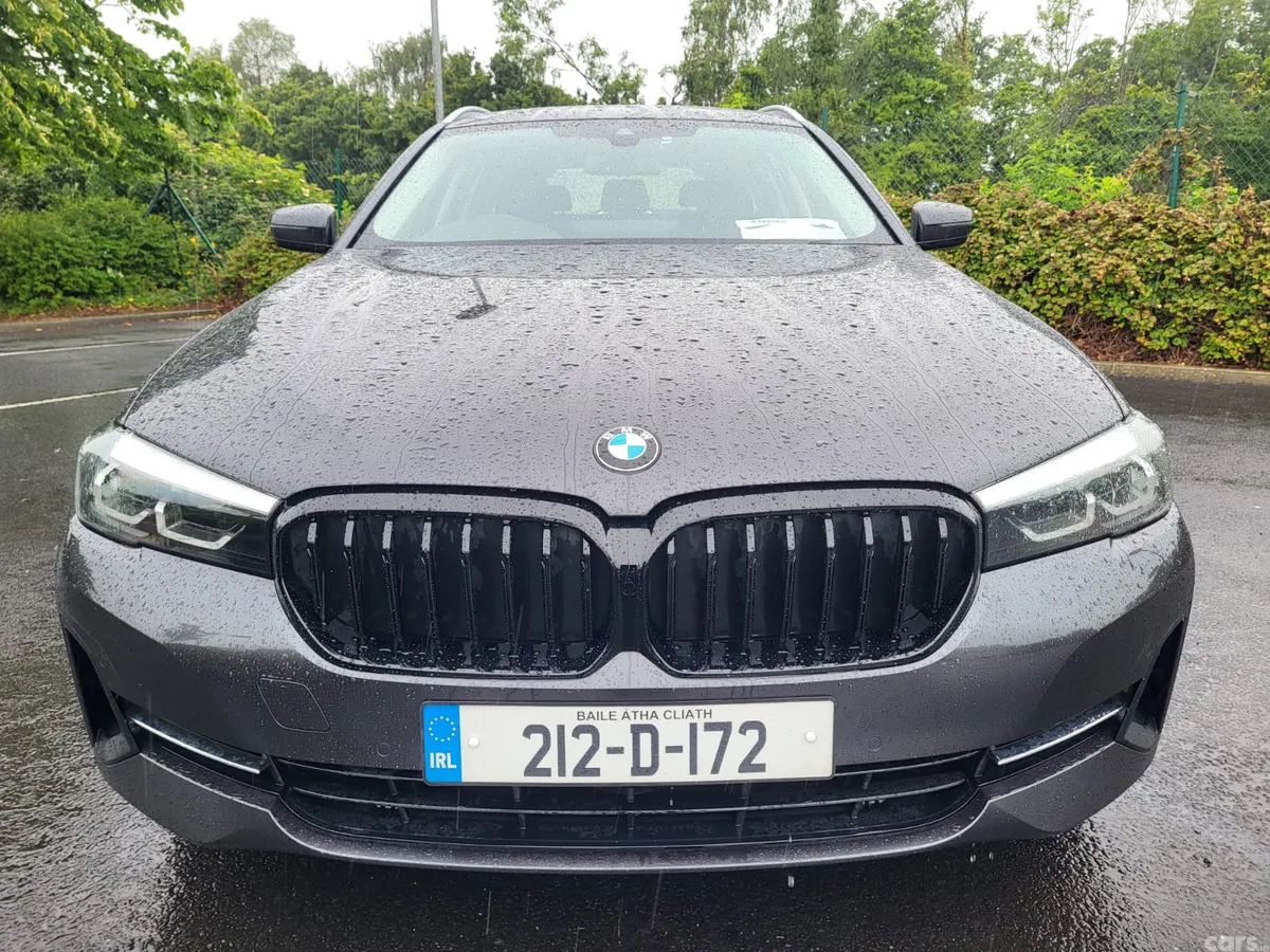 BMW 5-Series Estate/Jeep, Diesel, 2021, Grey