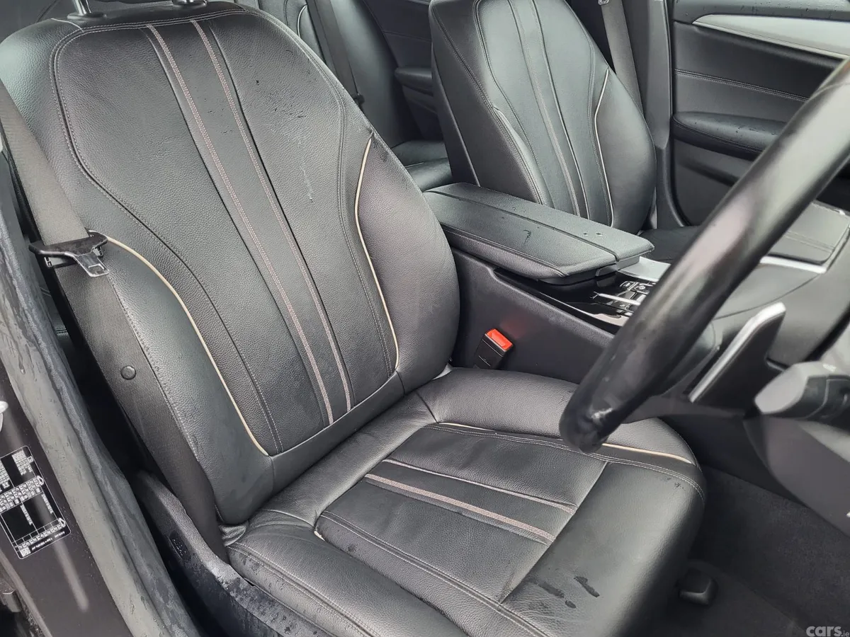 BMW 5-Series Estate/Jeep, Diesel, 2021, Grey