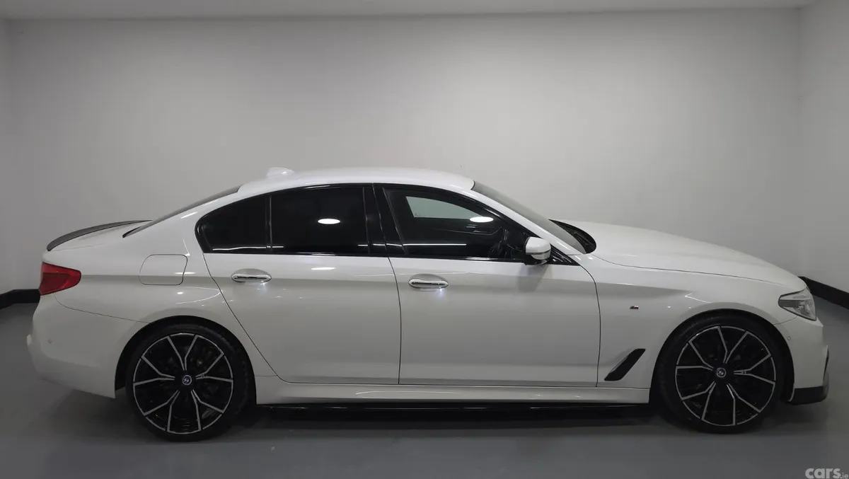 BMW 5-Series Saloon, Diesel, 2017, White