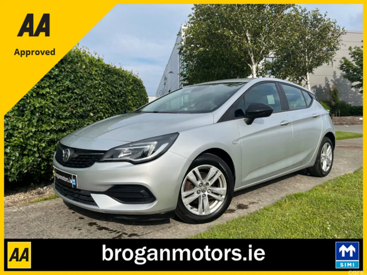 Vauxhall Astra Hatchback, Diesel, 2021, Silver