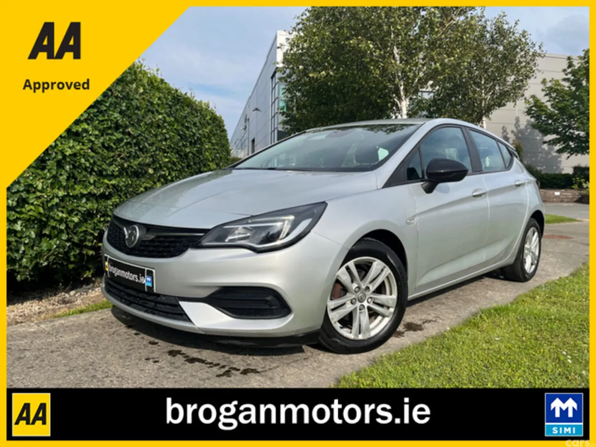 Vauxhall Astra Hatchback, Diesel, 2021, Silver