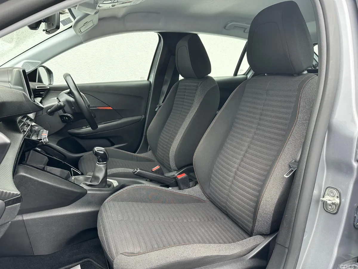 Peugeot 208 Hatchback, Petrol, 2020, Grey