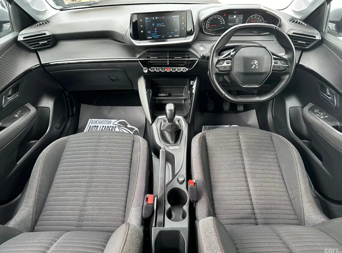 Peugeot 208 Hatchback, Petrol, 2020, Grey