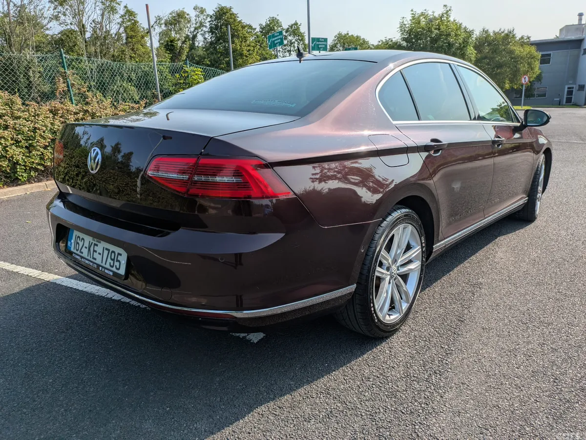 Volkswagen Passat Saloon, Diesel, 2016, Red