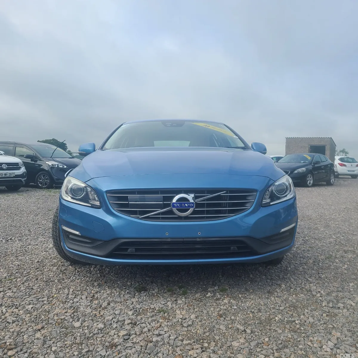 Volvo V60 Estate, Petrol, 2017, Blue
