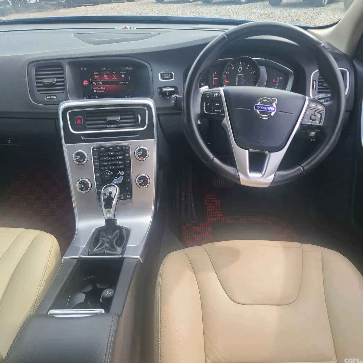 Volvo V60 Estate, Petrol, 2017, Blue