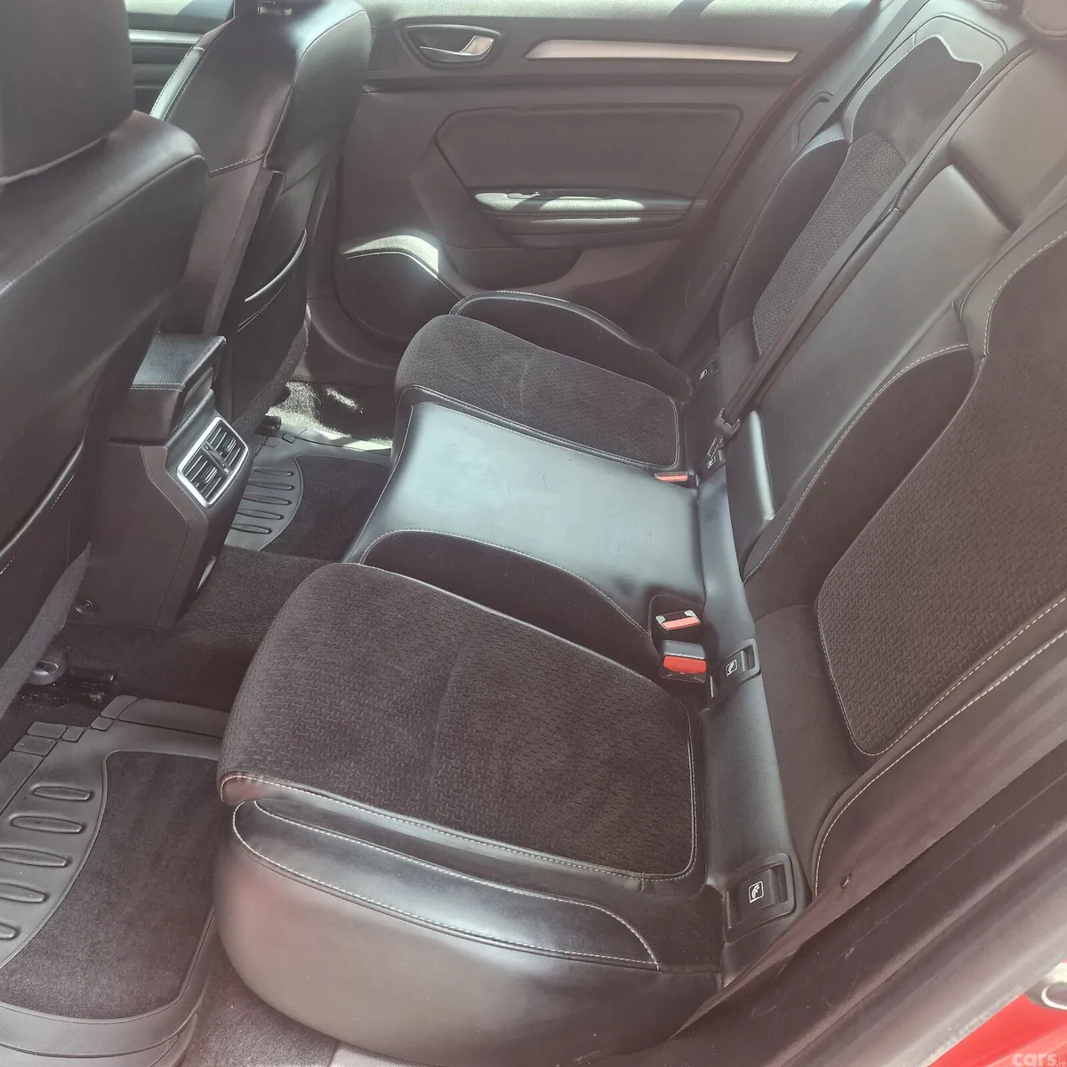 Renault Megane Estate, Diesel, 2017, Red