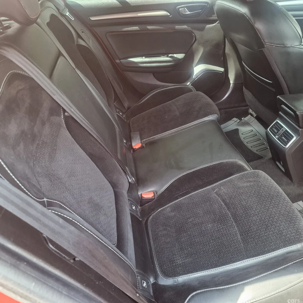 Renault Megane Estate, Diesel, 2017, Red