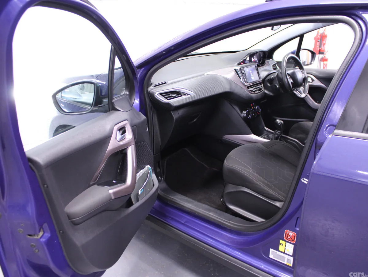 Peugeot 2008 SUV, Diesel, 2015, Blue