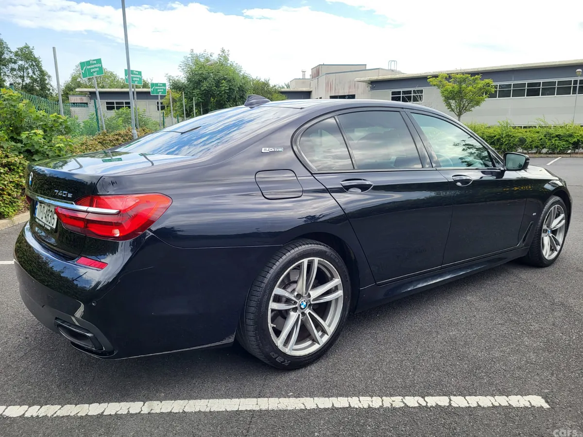 BMW 7-Series Saloon, Petrol Plug-in Hybrid, 2017, Black