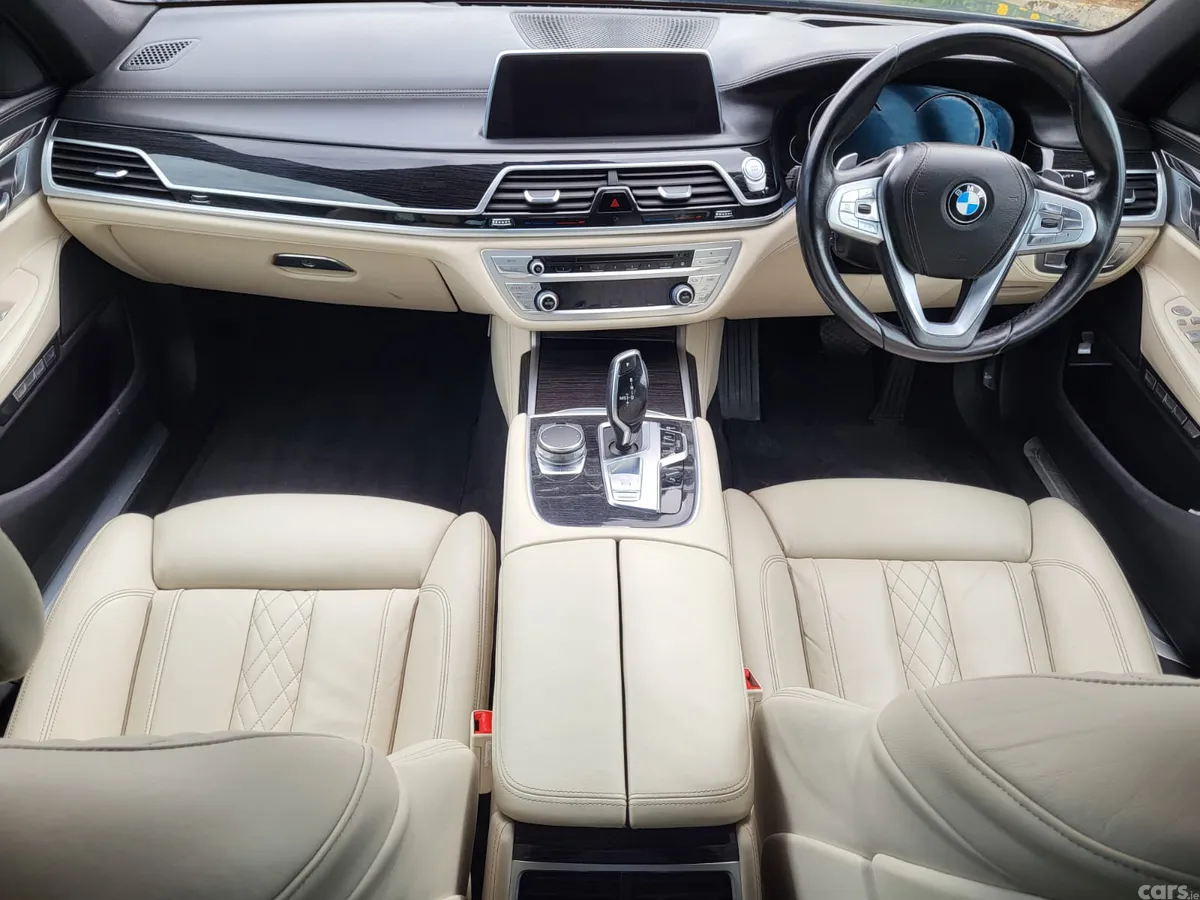 BMW 7-Series Saloon, Petrol Plug-in Hybrid, 2017, Black