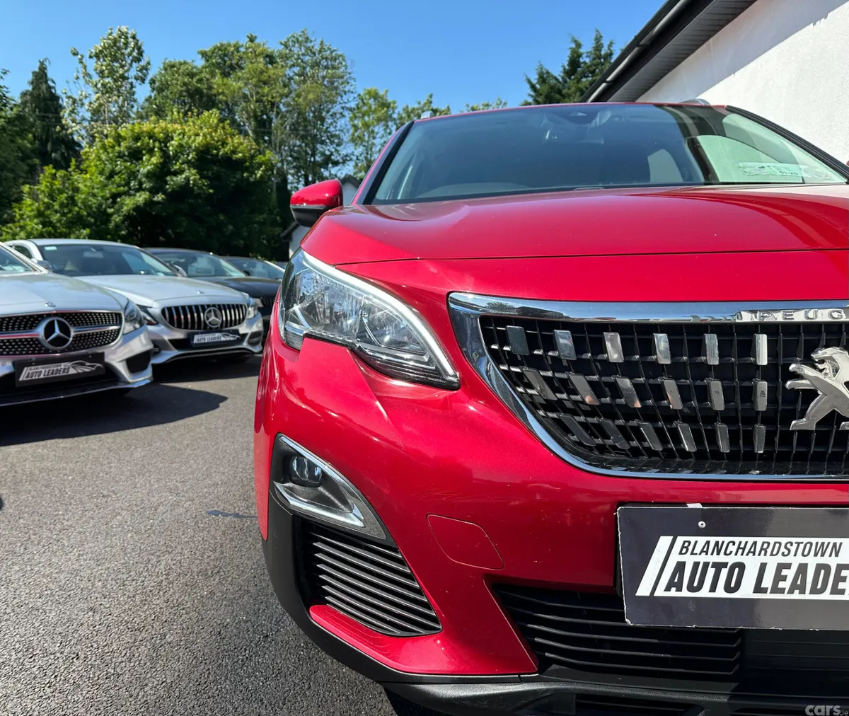 Peugeot 3008 SUV, Diesel, 2018, Red