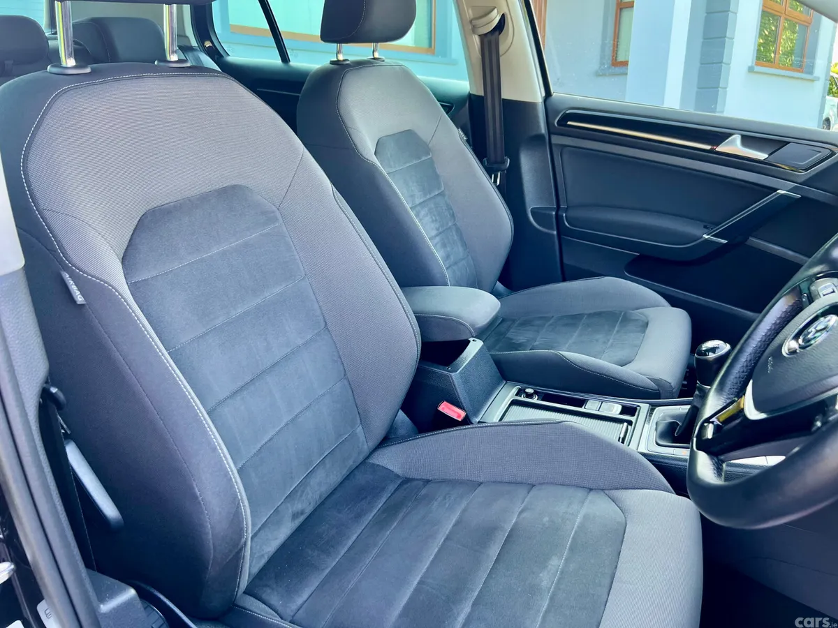 Volkswagen Golf Hatchback, Diesel, 2019, Black