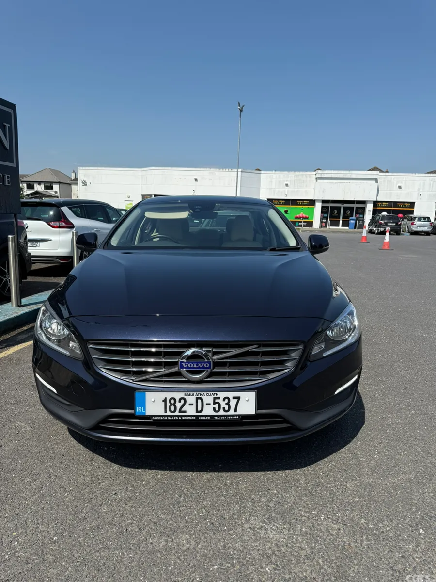 Volvo S60 Saloon, Diesel, 2018, Blue