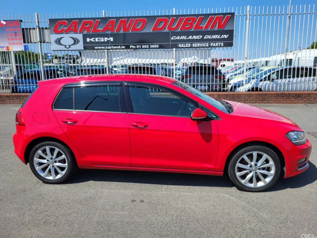 Volkswagen Golf Hatchback, Petrol, 2016, Red