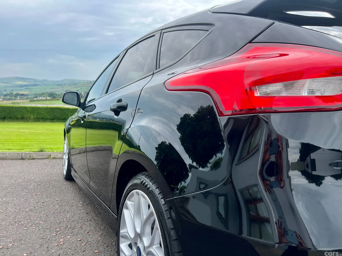 Ford Focus Hatchback, Diesel, 2017, Black