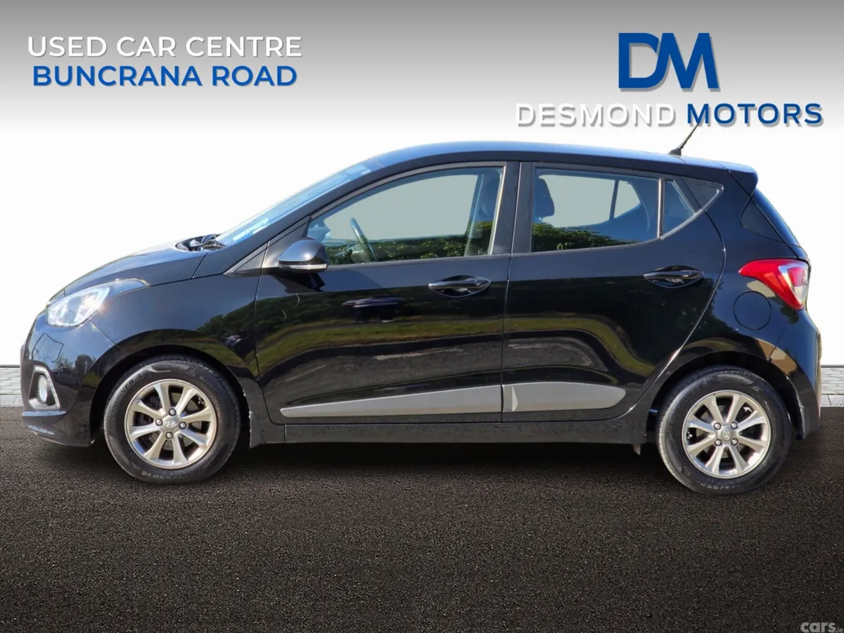 Hyundai i10 Hatchback, Petrol, 2016, Black