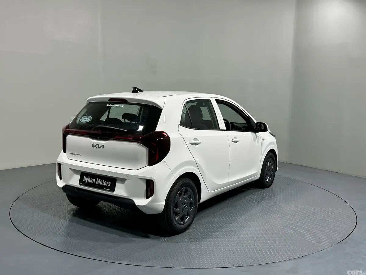 Kia Picanto Hatchback, Petrol, 2026, White