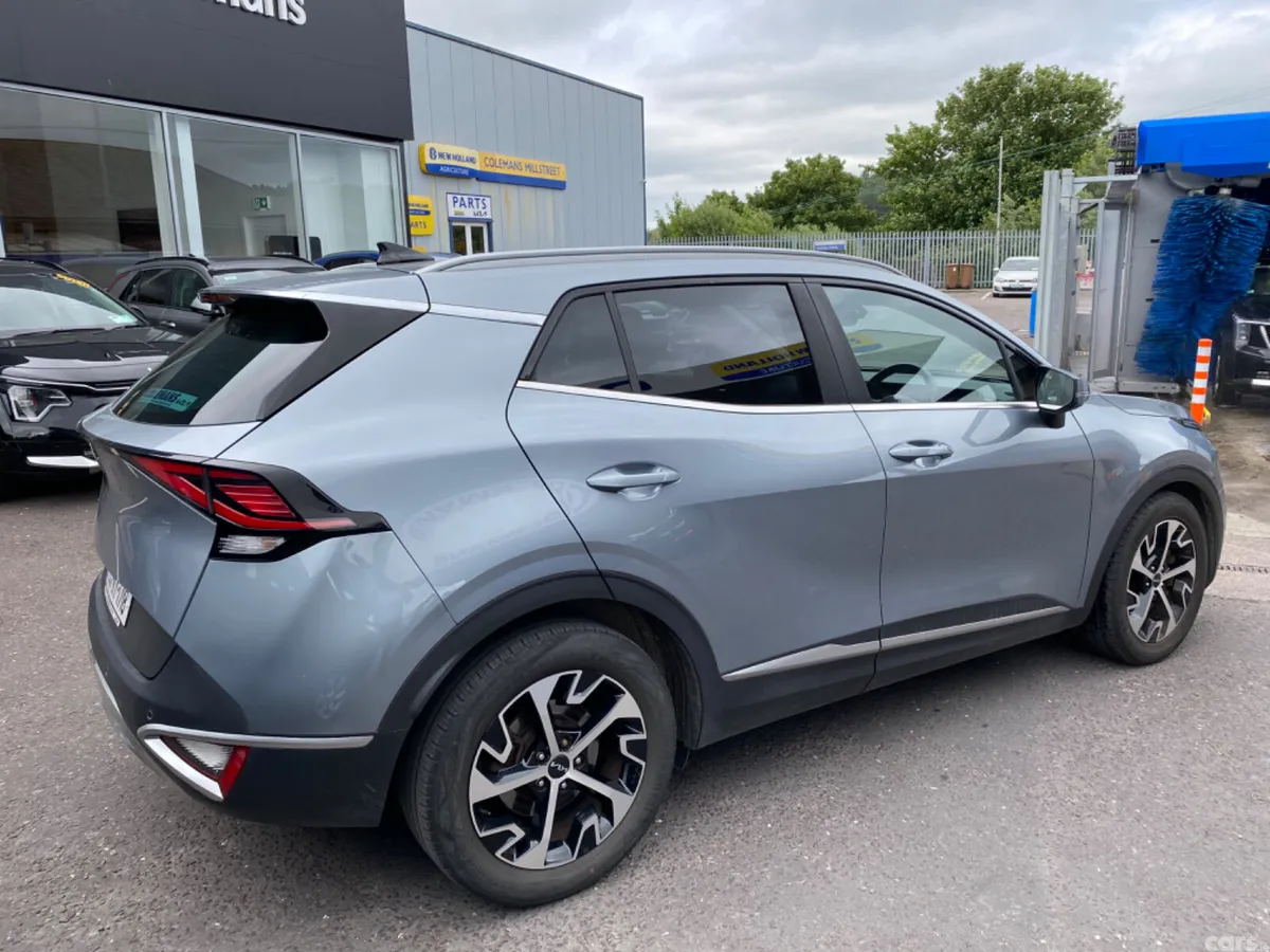 Kia Sportage SUV, Diesel Hybrid, 2023, Grey