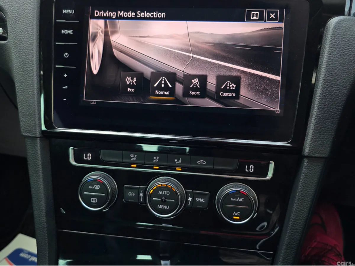 Volkswagen Golf Hatchback, Petrol, 2019, White