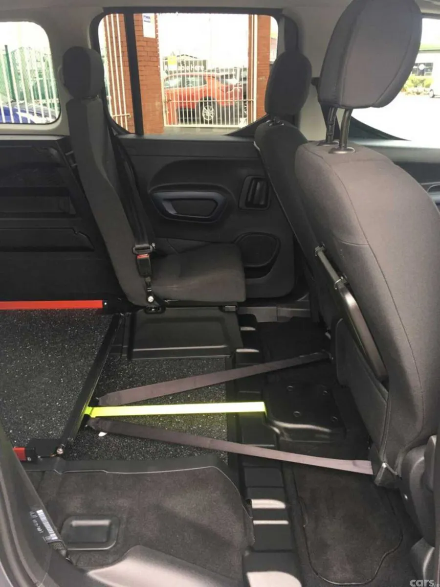 Peugeot Rifter MPV, Diesel, 2020, Grey