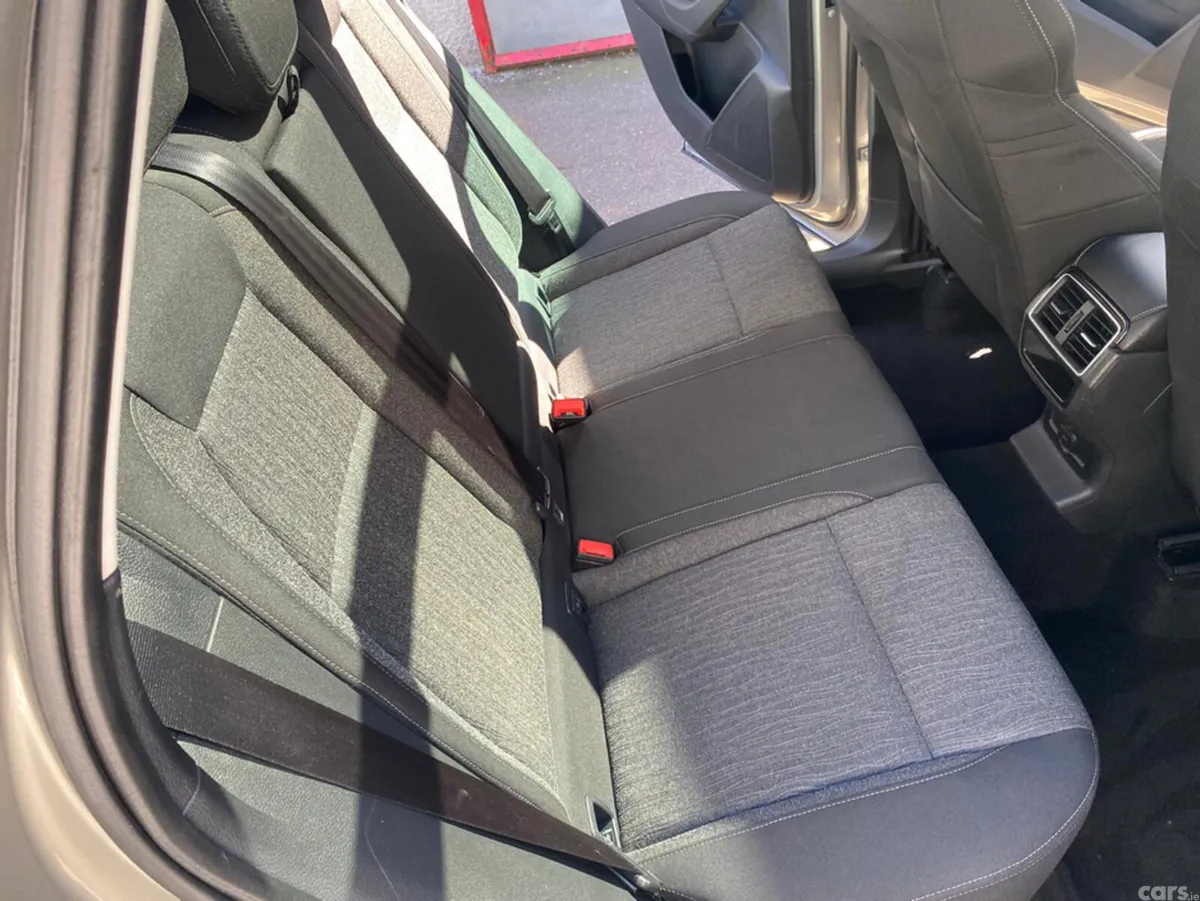 Skoda Karoq Estate, Diesel, 2019, Grey