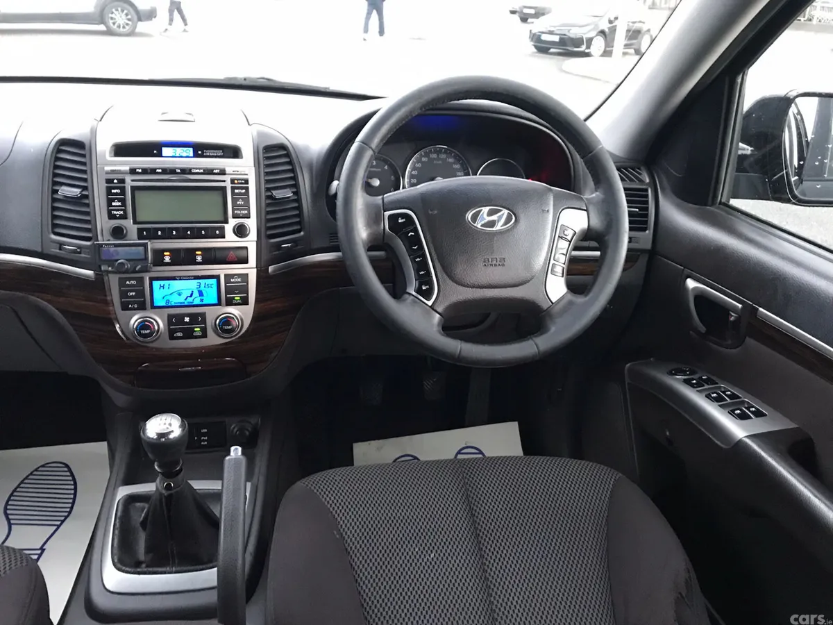 Hyundai Santa Fe SUV, Diesel, 2012, Black