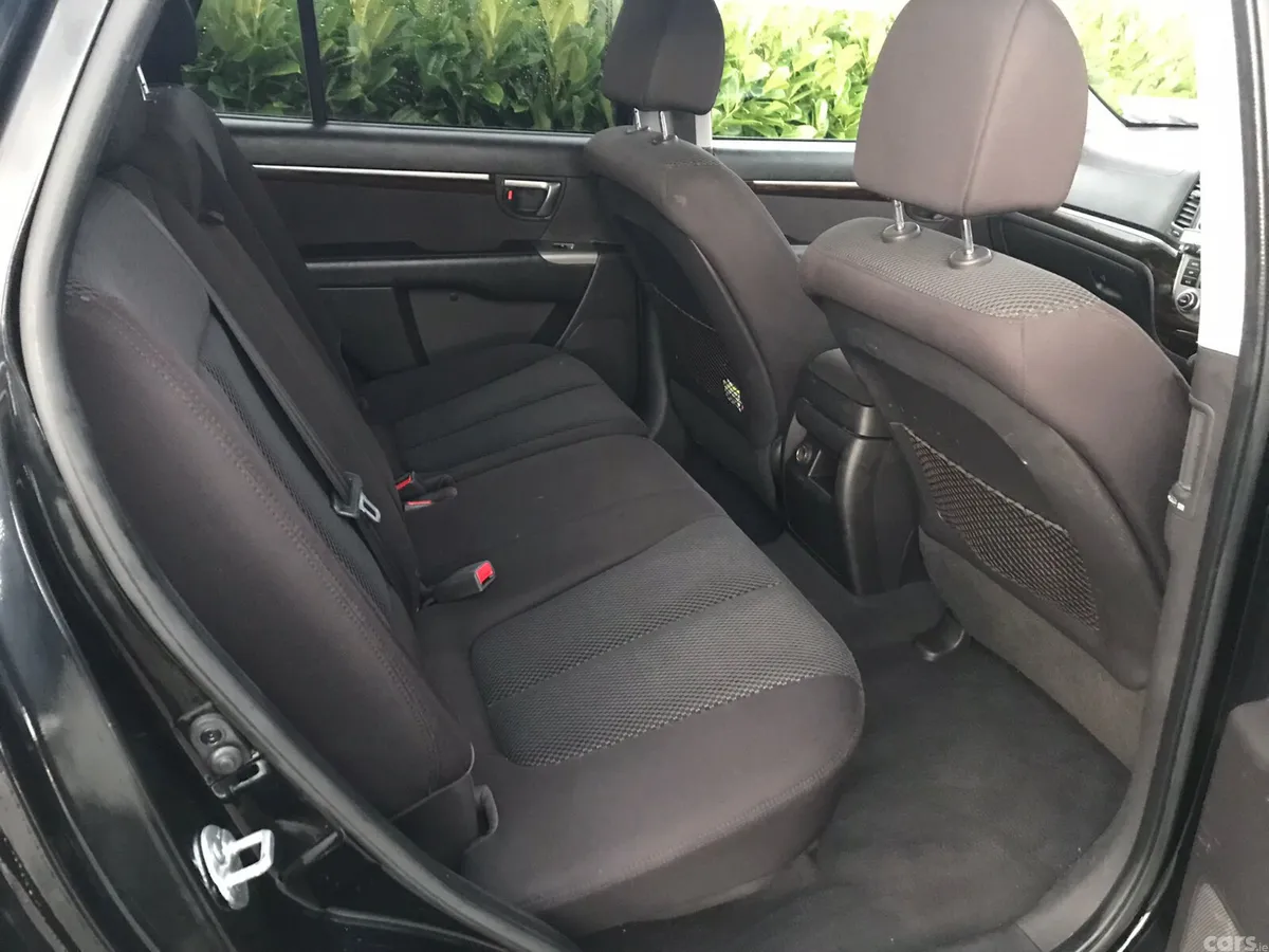 Hyundai Santa Fe SUV, Diesel, 2012, Black