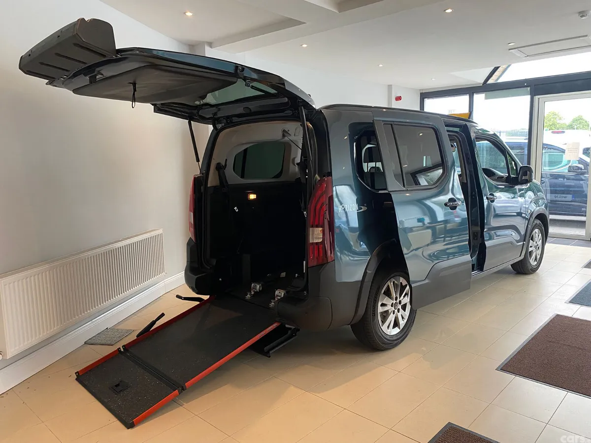 Peugeot Rifter MPV, Diesel, 2026, Blue