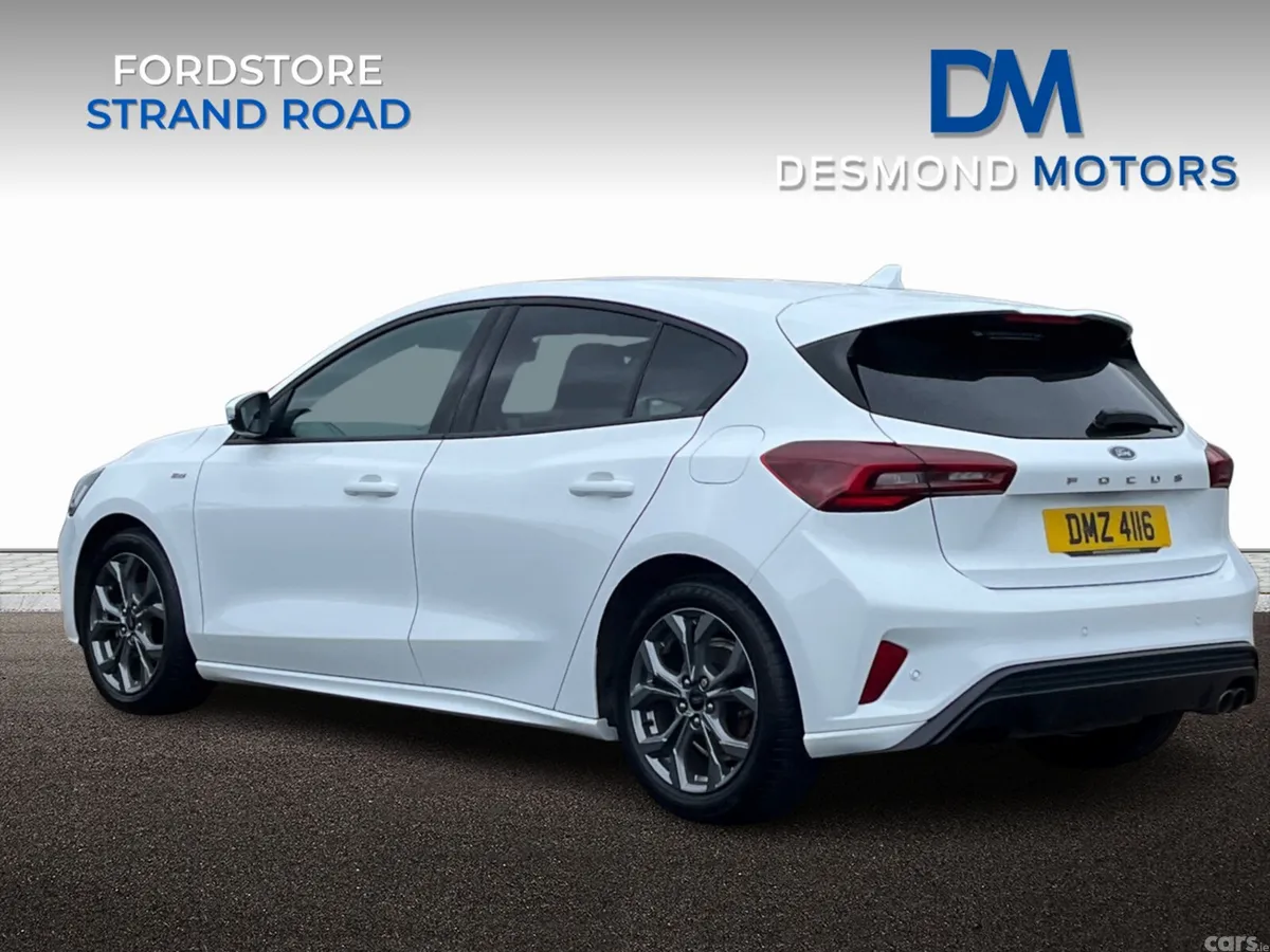 Ford Focus Hatchback, Petrol Hybrid, 2024, White