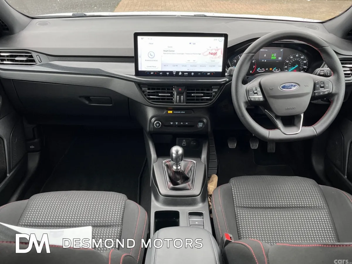 Ford Focus Hatchback, Petrol Hybrid, 2024, White