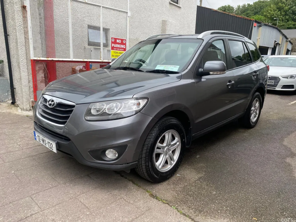Hyundai Santa Fe SUV, Diesel, 2012, Silver