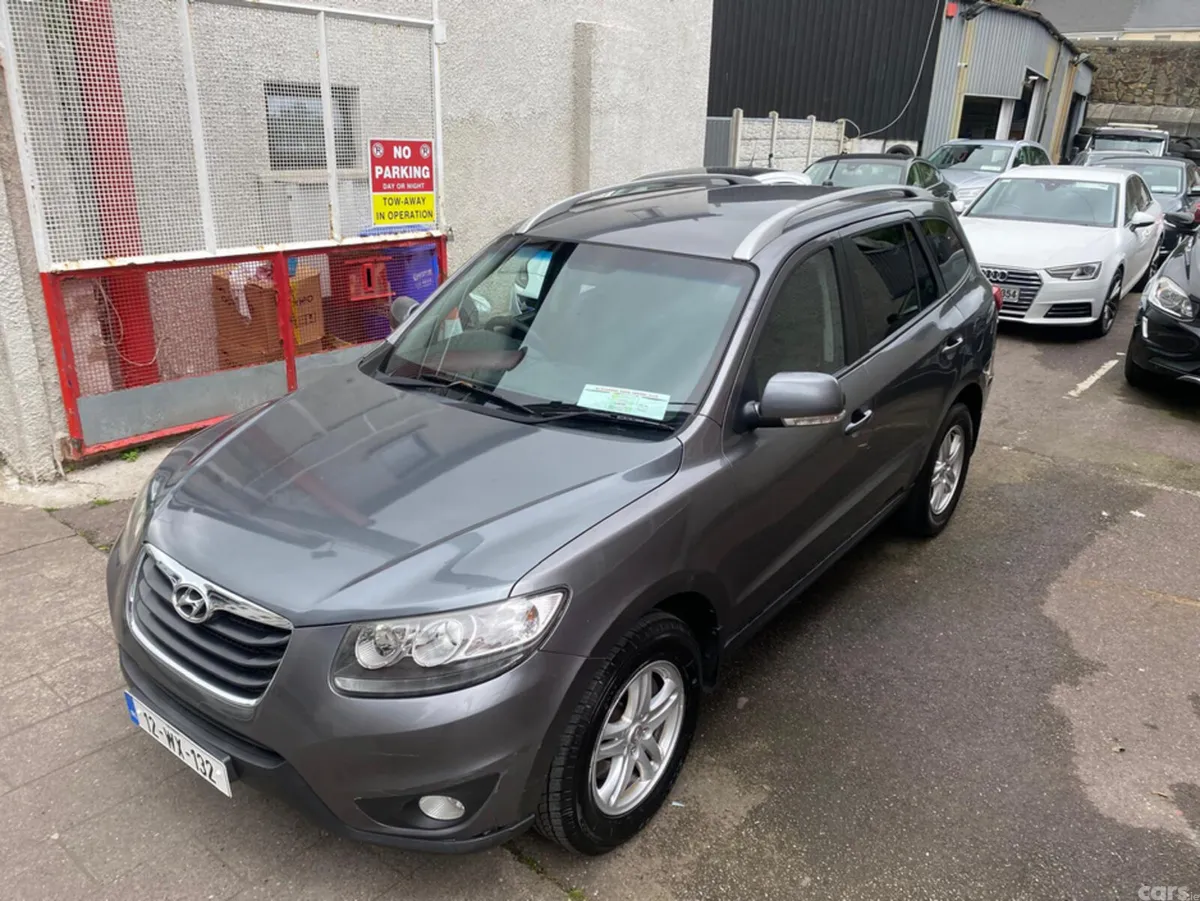 Hyundai Santa Fe SUV, Diesel, 2012, Silver