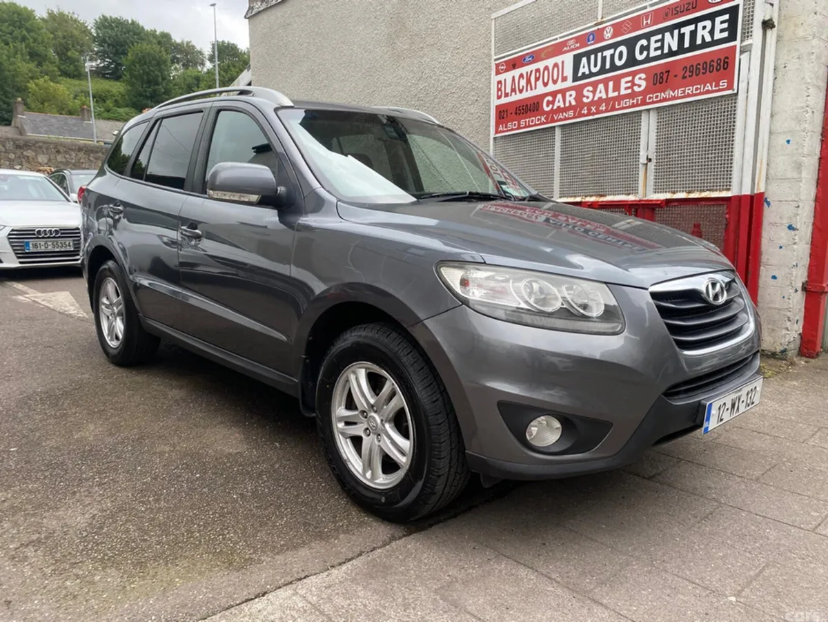 Hyundai Santa Fe SUV, Diesel, 2012, Silver
